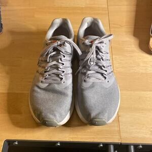 NIKE Running Sneaker